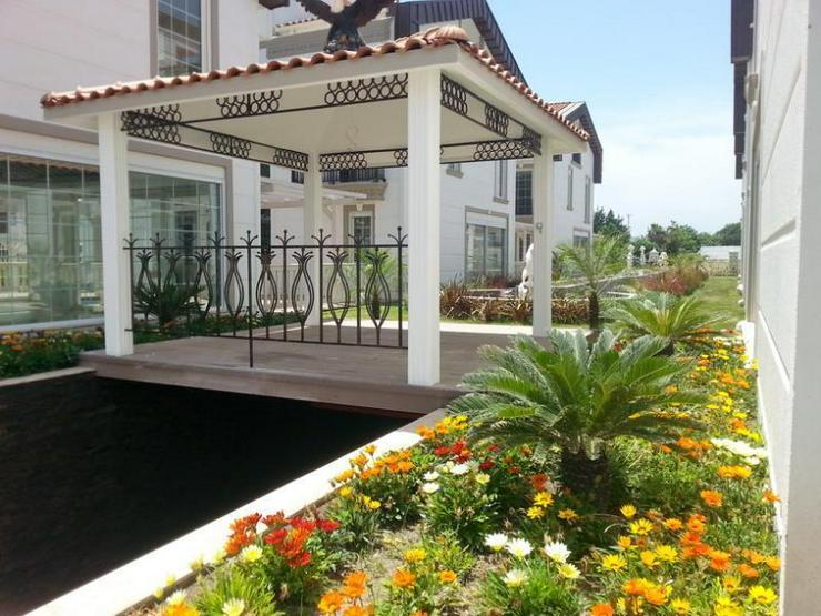 Luxusvilla mit Privatpool in einer Villenanlage - 2.500 m zum Strand - Haus kaufen - Bild 3