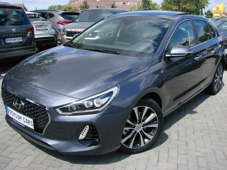 Bild 8: HYUNDAI i30 1.6CRDi Premium LED Leder Navi Kamera DAB