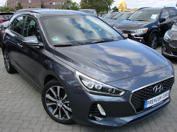 Bild 7: HYUNDAI i30 1.6CRDi Premium LED Leder Navi Kamera DAB