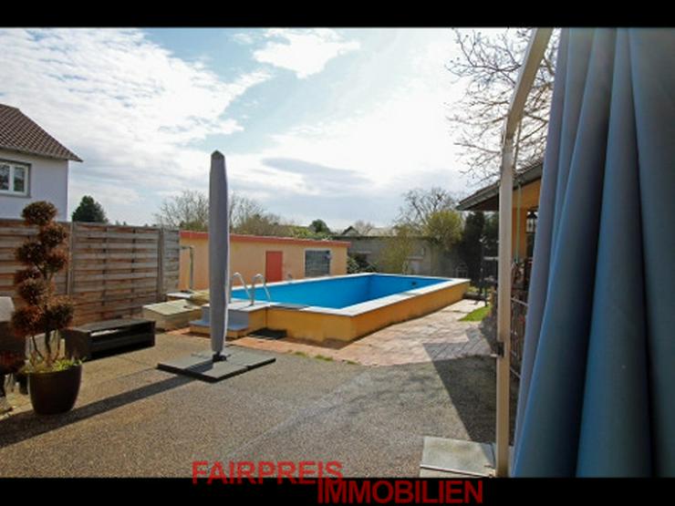 Hochwertiger Winkelbungalow in mediterranem Stil und großem Schwimmbad - Haus kaufen - Bild 3