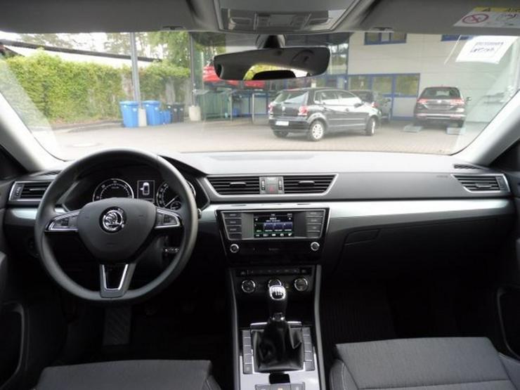 Bild 9: SKODA Superb Combi AMBITION 1.6 TDI / SHZ/PDC/ALU/DAB+