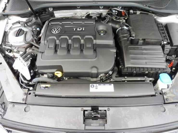 VW Passat Variant HIGHLINE 2.0 TDI DSG /ACC/PDC/SHZ - Passat - Bild 14
