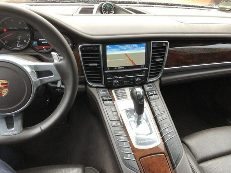 Bild 12: PORSCHE Panamera Turbo Executive Seat Entertainment