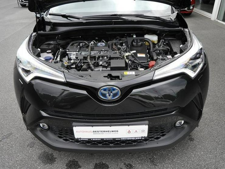 Bild 19: TOYOTA C-HR 1,8 Hybrid Team Deutschland mit LED Licht