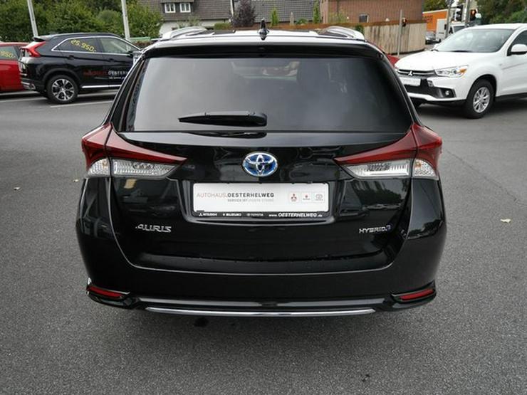 Bild 12: TOYOTA Auris Touring Sports 1,8 Hybrid Team