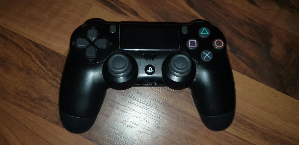 PS4 1TB incl. Controller und Spiele - PlayStation Konsolen & Controller - Bild 1
