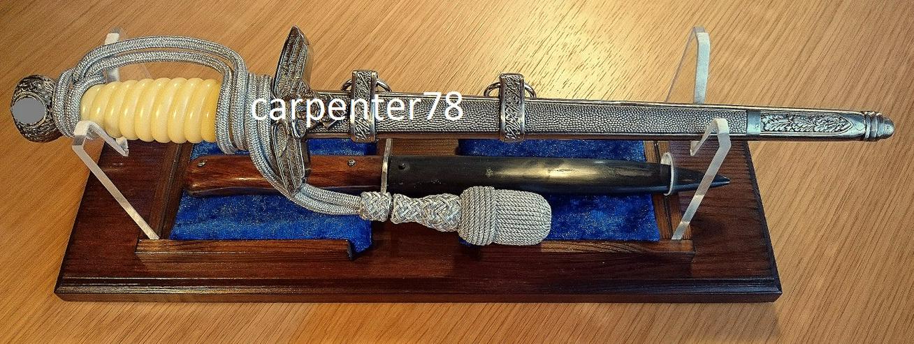Bild 13: Dolchständer in Nussbaum, Blankwaffenständer Messerständer Dolch Ablage Dolchablage Blankwaffenablage Bajonett Messer Dolch