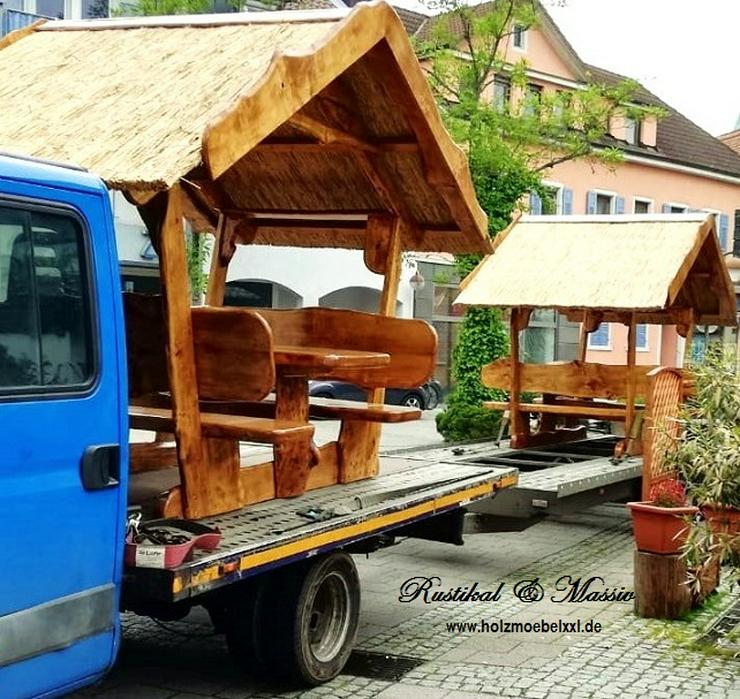 Bild 4: Holzmöbel der besonderen Art