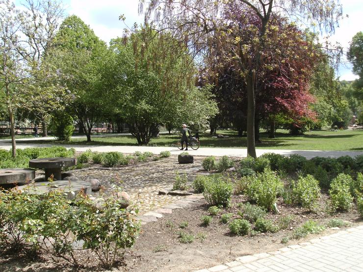 Bild 3: Führung Östlich der Karl-Marx-Straße Neukölln Reinhold Steinle