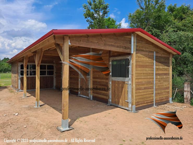 Bild 8: Pferdestall bauen - Außenboxen, Pferdebox & Offenstall kaufen | Stallbau - Paddockbox, Weidehütten mit Fressgitter, Stallplanung & Pferdesportsysteme für optimale Offenstallhaltung