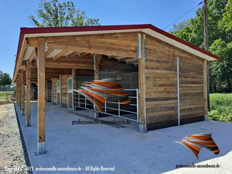 Bild 7: Pferdestall bauen - Außenboxen, Pferdebox & Offenstall kaufen | Stallbau - Paddockbox, Weidehütten mit Fressgitter, Stallplanung & Pferdesportsysteme für optimale Offenstallhaltung