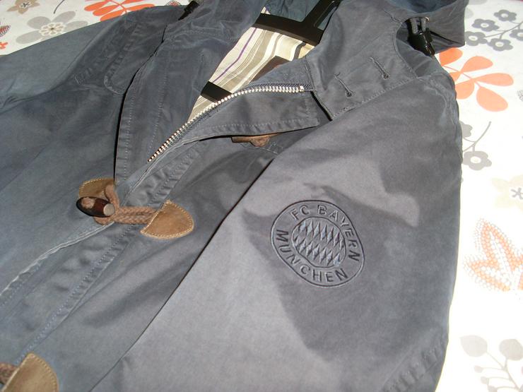 Bild 7: S. Oliver Herren Mantel - Longjacke dunkelblau m Kapuze  Gr. 48 FC Bayern