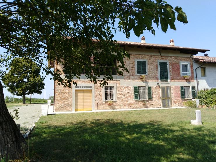 Weinberghaus `la Vignassa` in Piemont, Italien - Haus kaufen - Bild 1