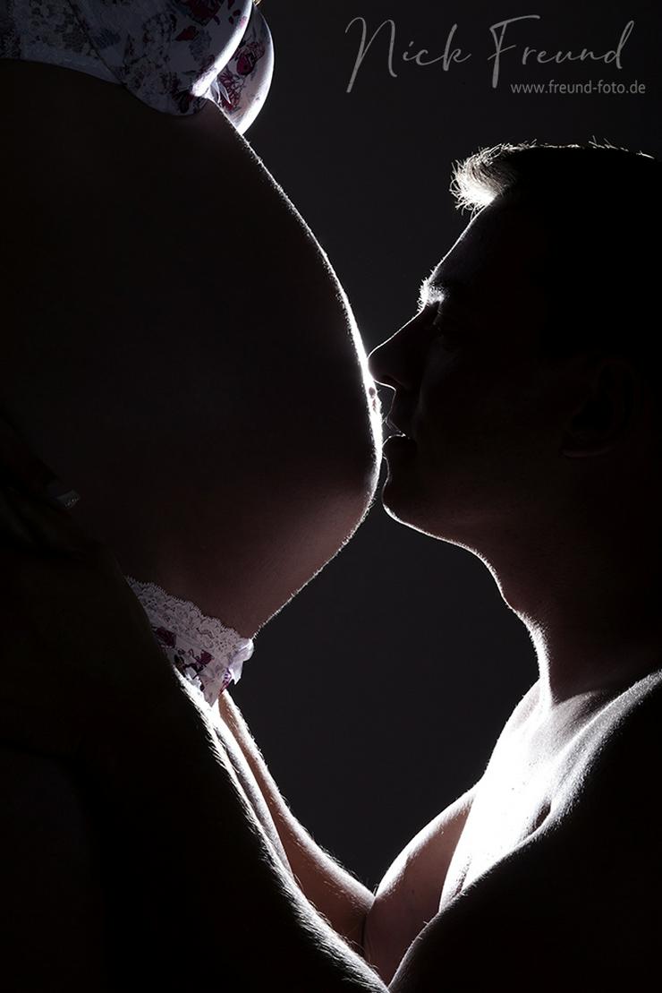 Bild 4: Babybauch Schwangeren Fotoshooting in Nürnberg / Fürth inkl. alle Fotos auf DVD