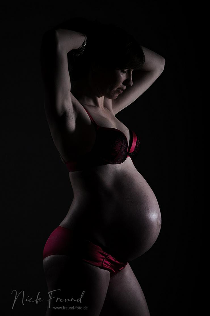 Bild 6: Babybauch Schwangeren Fotoshooting in Nürnberg / Fürth inkl. alle Fotos auf DVD
