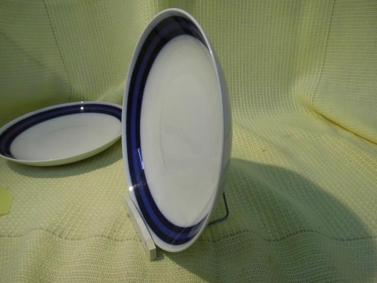 Bild 3: 2 Suppenteller Lorenz Hutschenreuther / Breiter blauer Rand, tiefer Teller