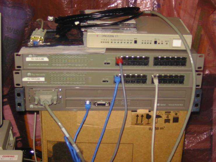 prof. Netzwerkkomponenten - Router & Access Points - Bild 10