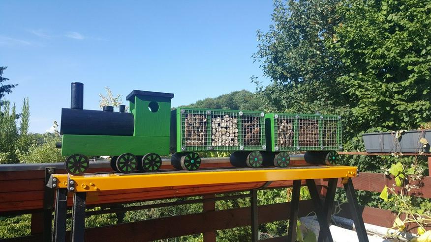 Insektenhotel in Zug Form mit Wagons - Figuren & Objekte - Bild 5