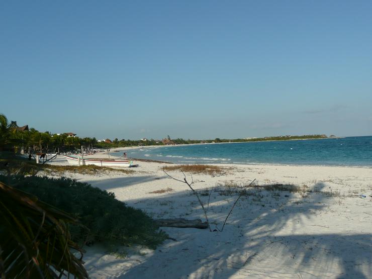 Bild 14: Haus in Mexiko/Pl. d. Carmen/Yucatanhalbinsel