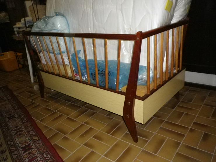 Kinderbett, 120 x 80 cm mit Lattenrost, - Betten - Bild 1
