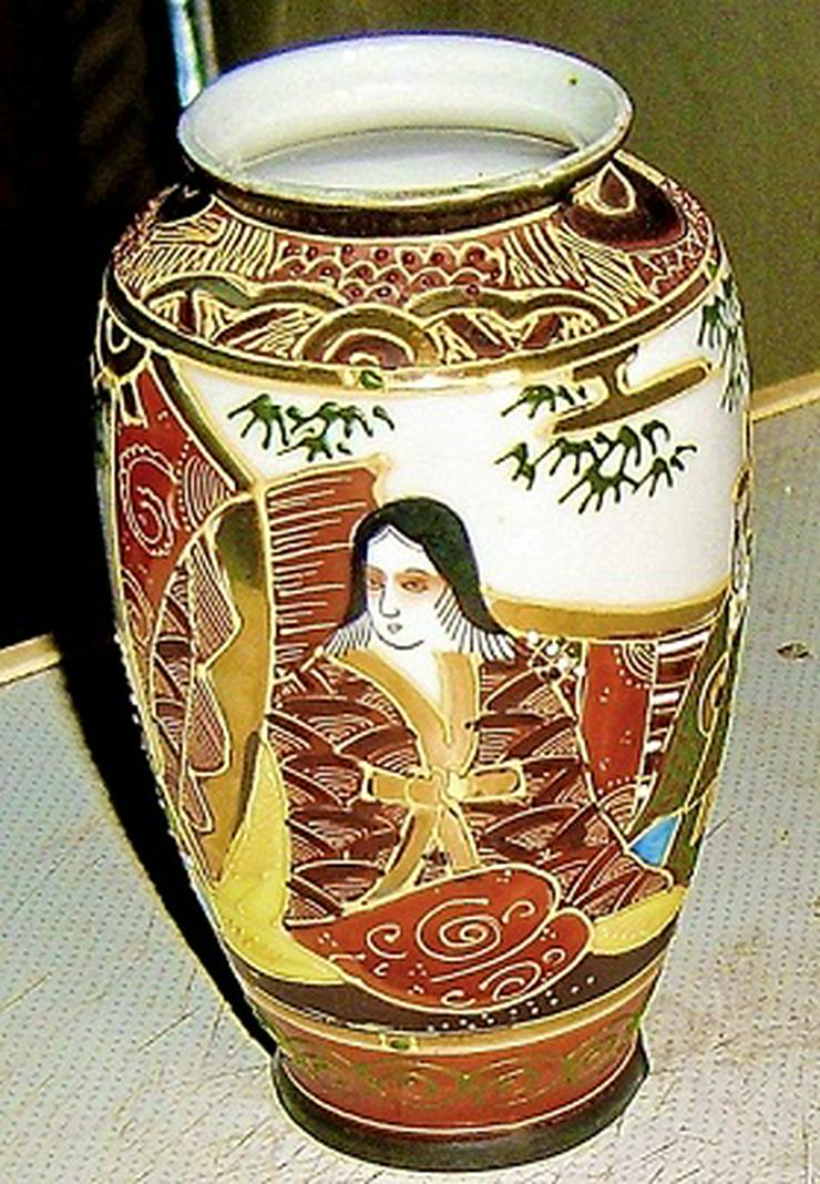 kleine handbemalte asiatische  Vase - Figuren - Bild 12