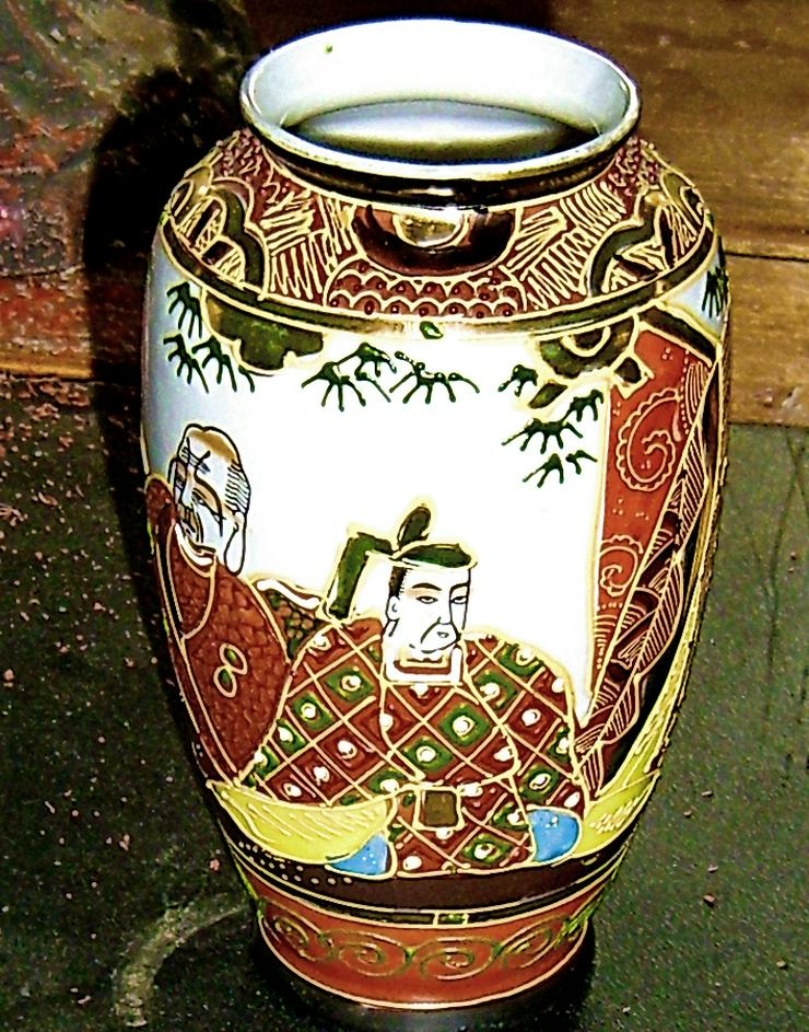 kleine handbemalte asiatische  Vase - Figuren - Bild 4