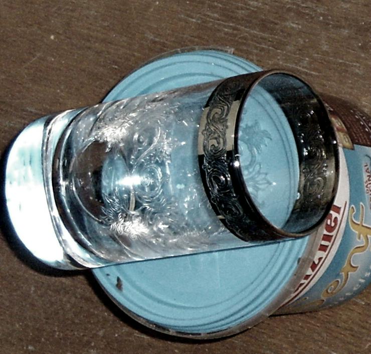 Bild 4: altes kleines glas mit platin rand