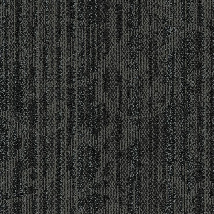 Bild 9: Schöne grüne Interface Teppichfliesen mit Motiv. Teppichboden