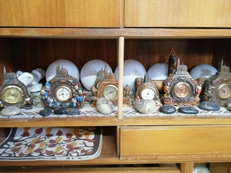 Bild 12: Sehr viele Alte Uhren und mehr. Küchenuhren,Marktuhren,Kukucksuhren,usw.usw.