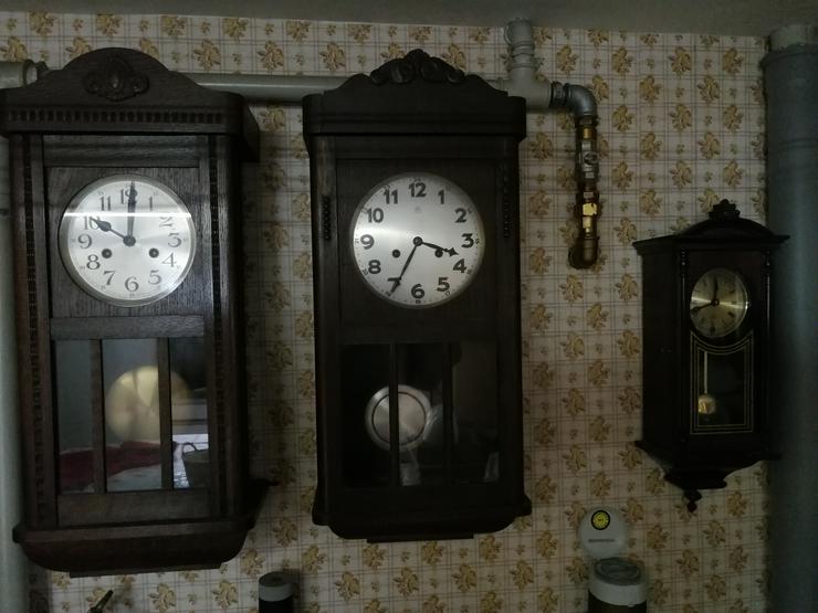 Bild 7: Sehr viele Alte Uhren und mehr. Küchenuhren,Marktuhren,Kukucksuhren,usw.usw.