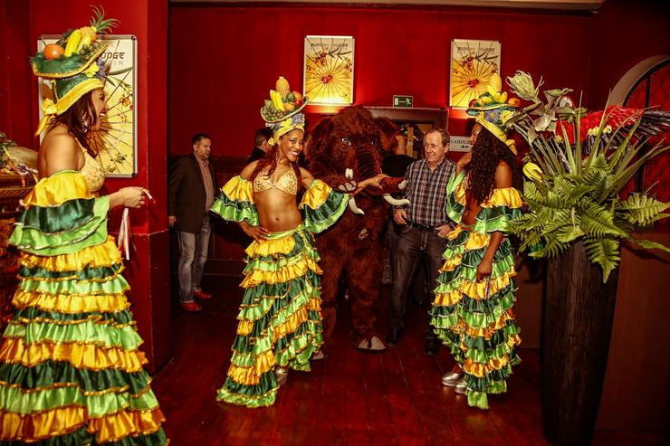 Bild 7: Brasilianische Tänzer für Ihre Weihnachtsfeier