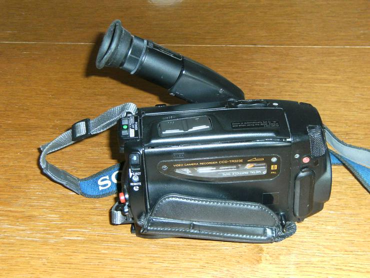Bild 3: Sony Camcorder 8 CCD-TR323E