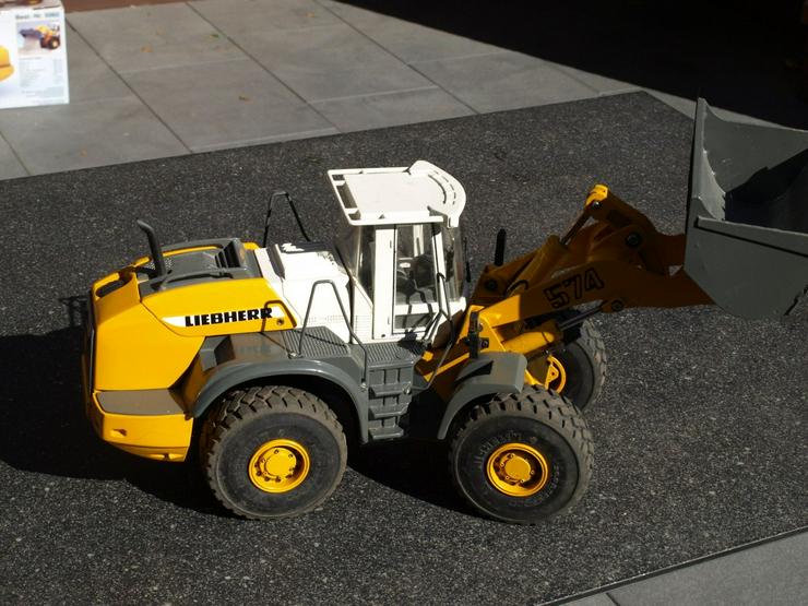 Bild 4: GrAUPNER RC-Radlader LIEBHERR 574, unverbastelte Rarität, sofort einsatzbereit