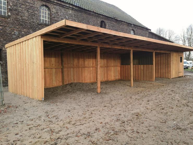 Bild 8: Außenboxen - Weidehütten massiv auch mit Heu- und Sattelkammer