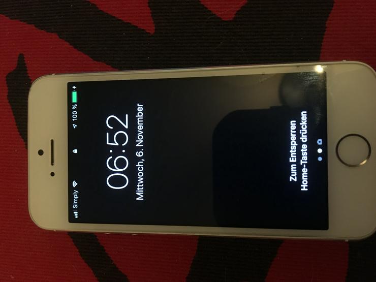 Bild 1: iPhone 5s in Weiss/Silber mit 32GB
