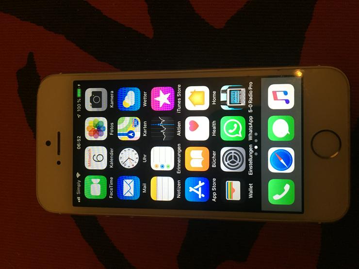 Bild 2: iPhone 5s in Weiss/Silber mit 32GB