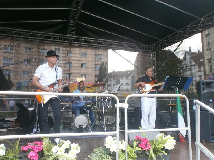 Bild 2: Band Italiano musik Scavo Italienisch