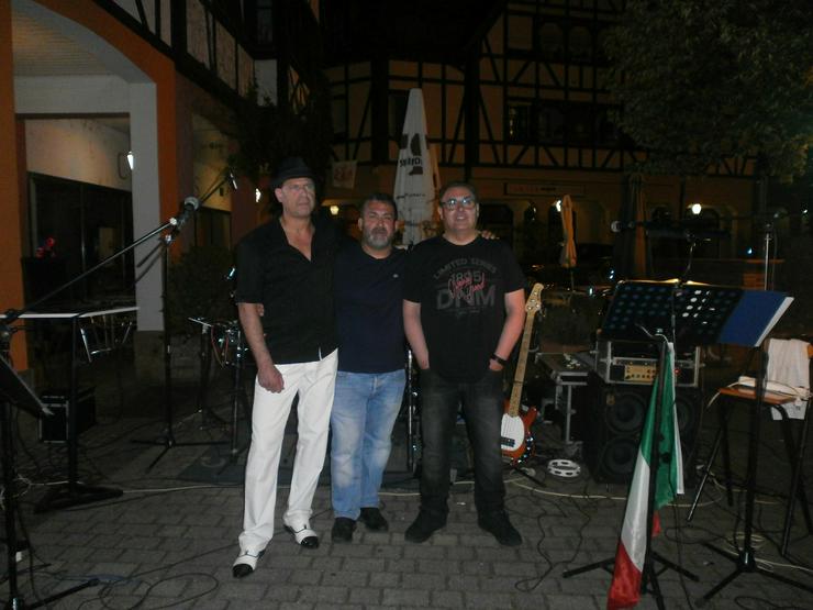 Bild 1: Band Italiano musik Scavo Italienisch
