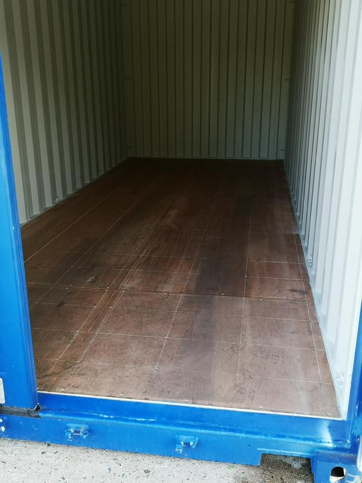 Bild 15: Neuwertige Seecontainer