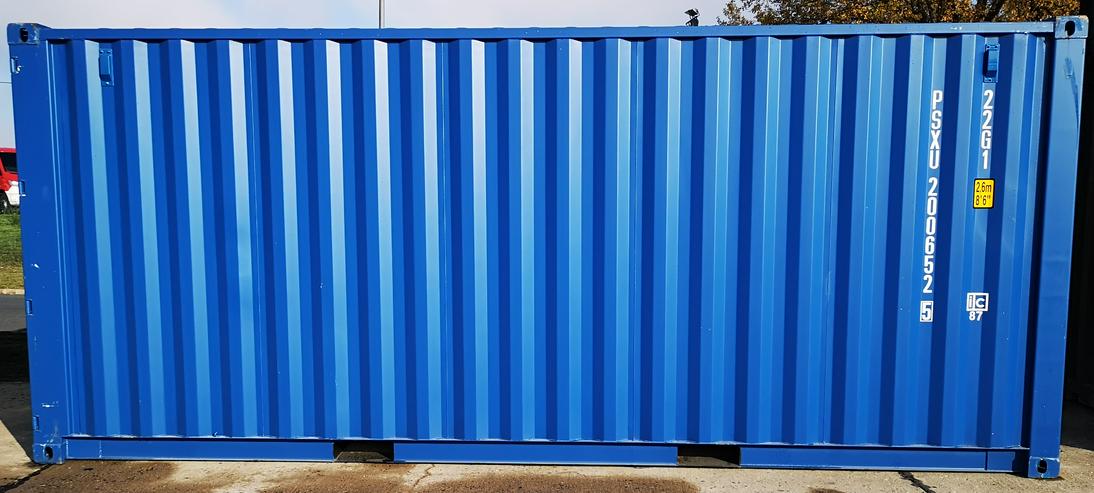 Bild 12: Neuwertige Seecontainer