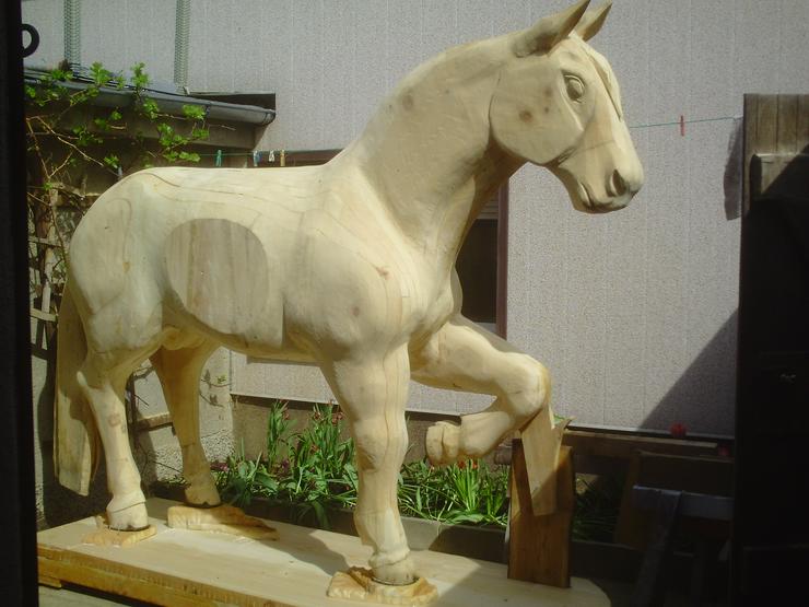 Bild 6: Holzpferd Lebensgröße