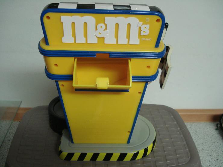 Bild 2: m&m`s Nascar Series Dispenser