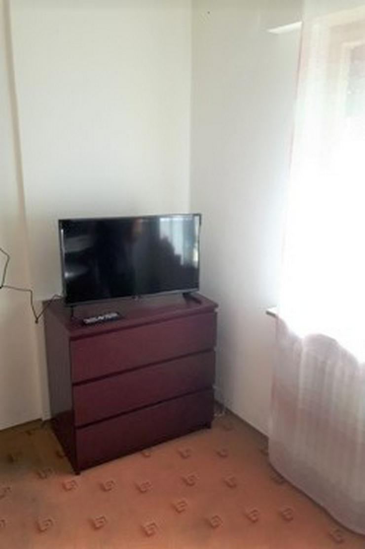Bild 3: möbl. günstiges Zimmer mit TV, Bad/Wc-Mitbenutzung, Kühlschrank, Mikrowelle