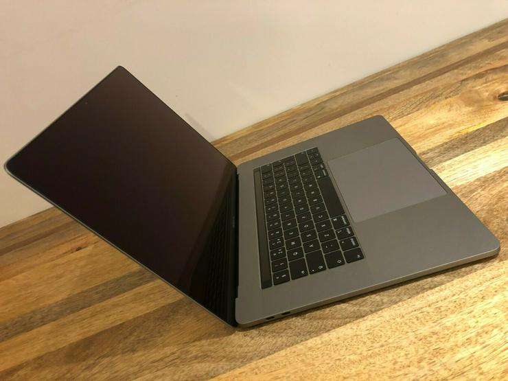 Apple MacBook Pro 15 2018 MR942 Upgr. i7 2.6 16GB 1TB Radeon Pro Vega 20 QWERTY - Notebooks & Netbooks - Bild 9