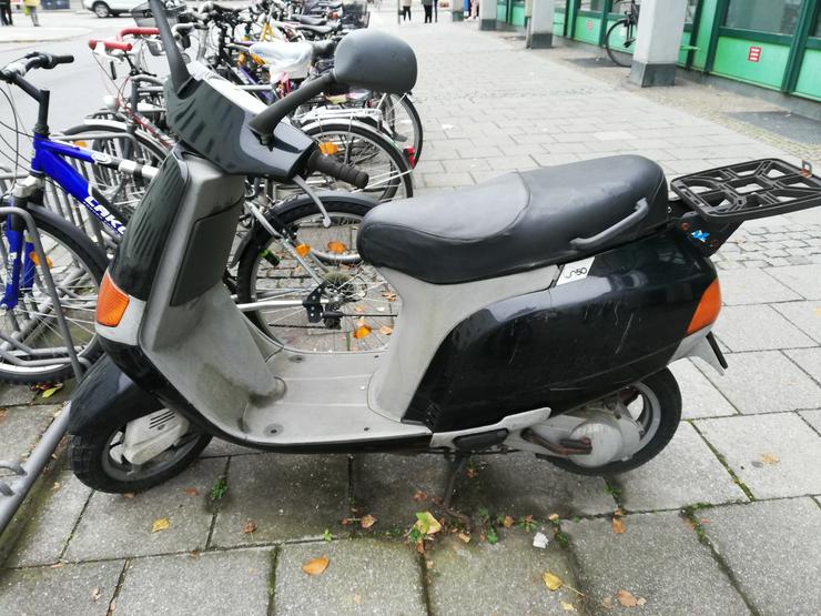 Bild 2: Moped & Motorroller