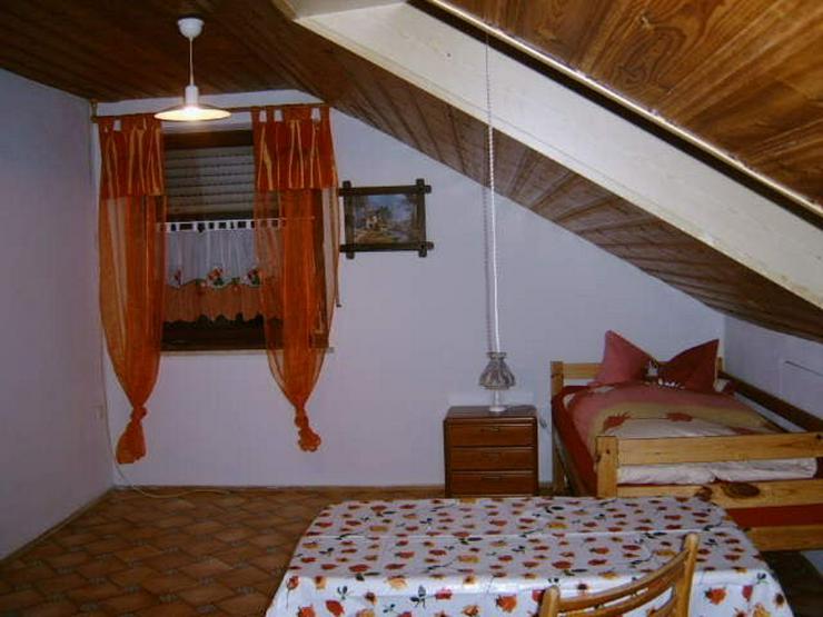 Bild 2: D-85391 Allershausen - vollmöblierte Zimmer zu vermieten – ab monatlich 225 EUR warm