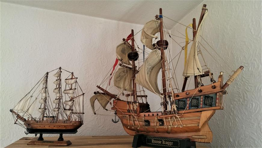 Bild 2: 4 Modellschiffe antik ca. 25 Jahre alt