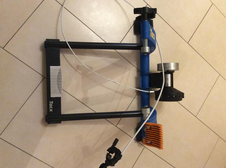 Bild 3: Tacx Rollentrainer Cycleforce One