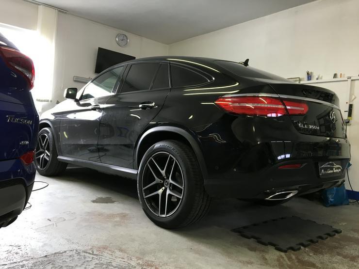Bild 3: Kfz-Scheibentönung und Car Wrapping