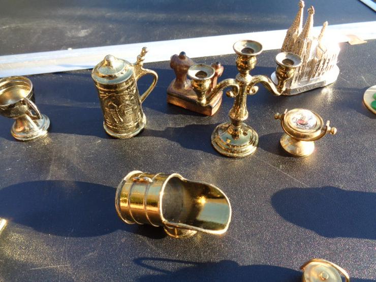 Bild 7: Über 50 alte Messing Figuren von Sammlung+ Setzkasten 